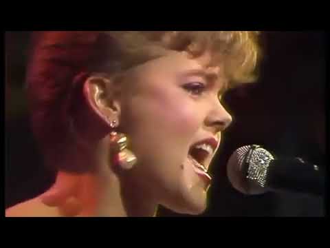 The Go-Go's - Live on The Tube (UK TV, 1982)