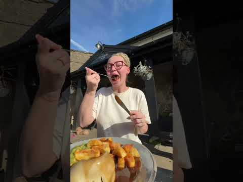 wieiad as a girl that eats whatever she wants