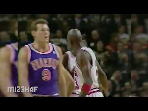 Michael Jordan Fakes Everyone OUT! (1990.12.04)