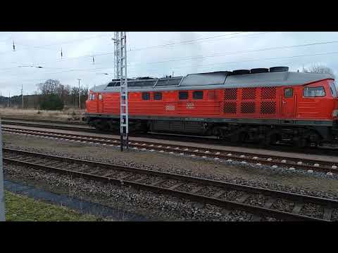 BR 232 469 Abfahrt von Bahnhof Neustrelitz