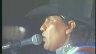 BRONCO - No Nos Vamos A Olvidar Y Arrancame La Vida En Vivo