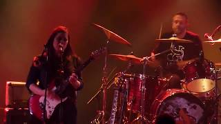 The Breeders - Invisible Man & Fortunately Gone (live @ De Oosterpoort Groningen 24.11.2018) 2/8