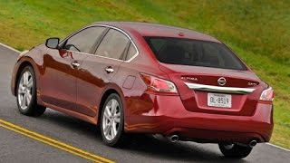 2015 Nissan Altima Start Up and Review 2.5 L 4-Cylinder