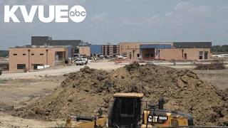 North Del Valle High School opening delayed as road construction falls behind schedule
