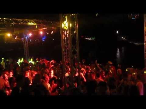 Garden Festival 2013-Lee Douglas-Beach Stage
