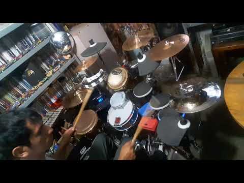 Allan Holdsworth y gongzilla latin drums