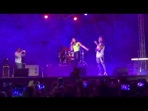 Sergio contreras e Indara ~ en concierto