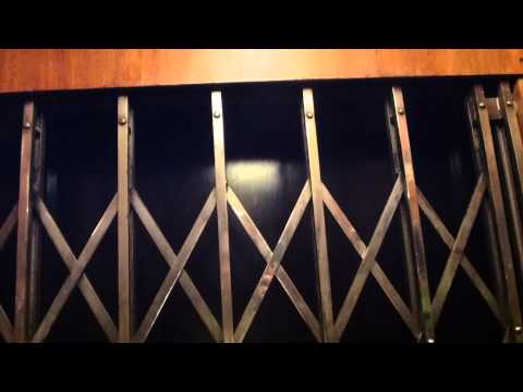 Classic AEG Traction elevator @ Riddargatan 21