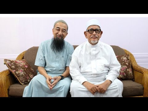 Almarhum Tok Guru Nik Abdul Aziz, UAI & UAK memuji Tuan Guru Haji Abdul Hadi Bin Awang
