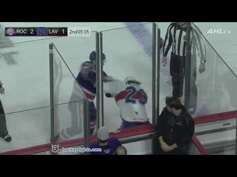 Dalton Smith vs Michael Pezzetta