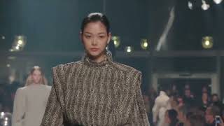 Personalidade Mika Schneider ?