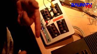 Video thumbnail for Yamaha Music Station Portasound PSS-580 (Circuit Bent by BAUM) by Baum Inventions
