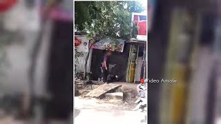 Download lagu Viral... Diduga Simpan Video Porno, Siswa Ditampar Guru - NET. JATIM mp3