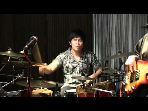 Ligro - Green Powder @ Mostly Jazz 18/04/12 [HD]