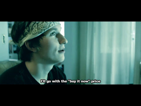 Avaruusolento Ulkoavaruudesta!!