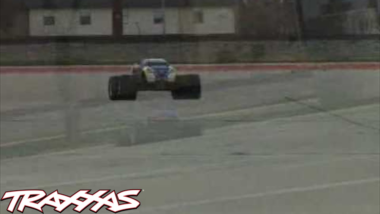 RC auto Traxxas Nitro T-Maxx Classic 1:8 RTR, modrá