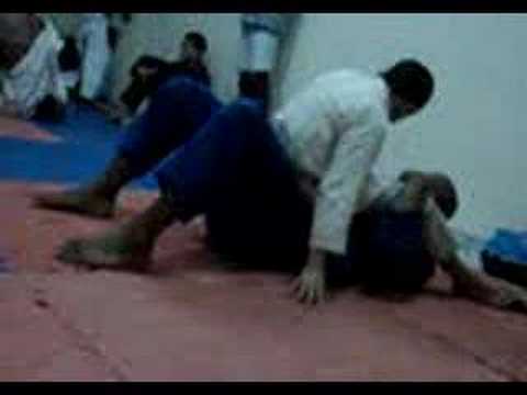 Meu Amor ensinando  Jiu-Jitsu...