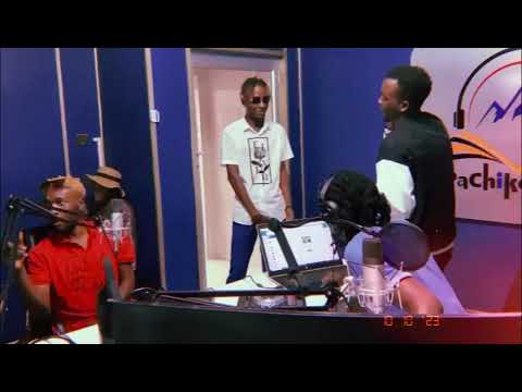 @Gevha hitmaker One Bagga giving a freestyle. One Soda