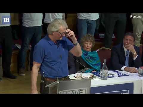 'Don't believe Project Fear' - Wetherspoons founder addresses rally