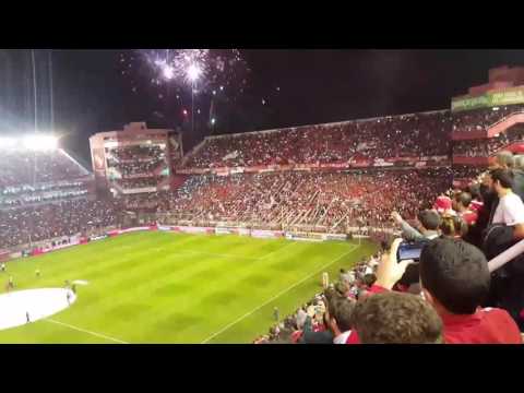 "Recibimiento de independiente vs rasin" Barra: La Barra del Rojo • Club: Independiente • País: Argentina