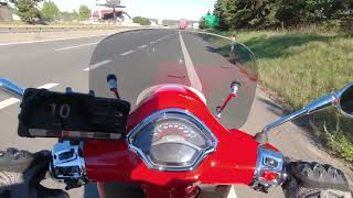 Vespa GTS Super 300 HPE Video