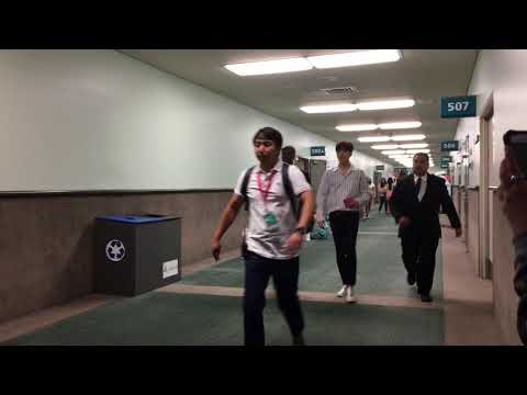 KCON LA 2017: Kevin Woo walking by....AGAIN xD