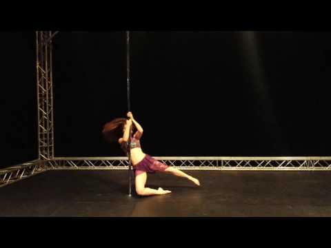 Guest performance during the Belgium Poledance championships