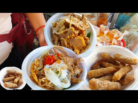 $1.25 Ten Of Taro Spring Rolls And A Bowl Of Banh Sung, Kuyteav Chhar - Phnom Penh Street Food