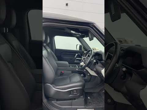 Land Rover Defender 90 3.0d Hard Top X-dynamic SE - Image 2