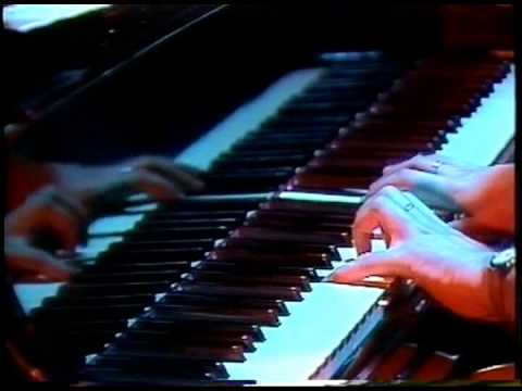 SILVIO CESAR CANTA "O MOÇO VELHO"