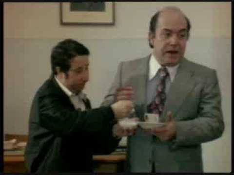 Lino Banfi e Alvaro Vitali - La cerbottana di tua madre