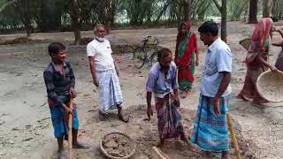 মটমুড়া ইউনিয়নের ০৩ নং ওয়ার্ডের হোগলবাড়ীয়া গ্রামের রাস্তার কাজ