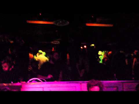 B2b Bartolomeo Asal @ Titilla 15/2/14 plays Luvstuff - Sagat