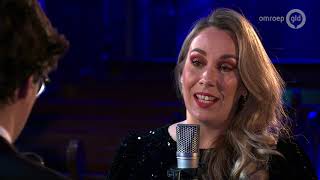 Lisa Lois &amp; Dennis van Aarssen - Baby, It’s Cold Outside | Kerstconcert 2020 | Omroep Gelderland
