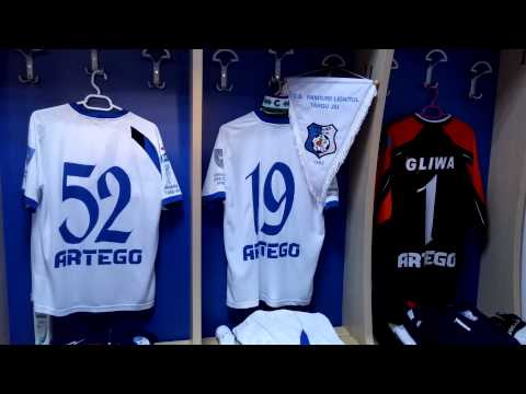 PANDURII TV / IMAGINI VESTIAR PANDURII TÂRGU JIU PREGĂTITI PENTRU MECIUL CU DINAMO