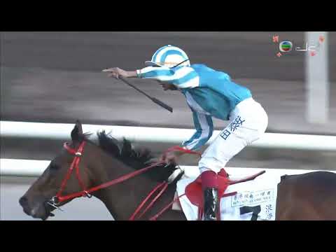 HKJC香港經典一哩賽 Hong Kong Classic Mile 一級賽 G1 1600米 2022-01-30 浪漫勇士 ROMANTIC WARRIOR (E486) 沙田馬場
