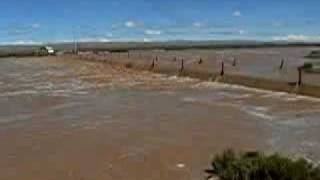 preview picture of video 'Debordement du rio à la cieneguilla'