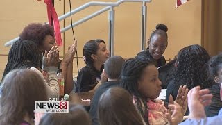 New Haven students donate library books to less fortunate