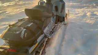 Ski-Doo SUMMIT X 850 E-TEC 154” snowmobile | Image 4 - Autoline