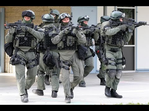 SWAT: Special Weapons And Tactics - Cinema Classics