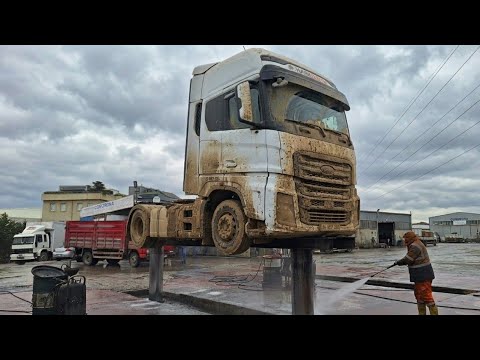 💦Heavy Duty Truck Wash on Lift | Professional Pressure Cleaning Process |Car Wash Zakii 