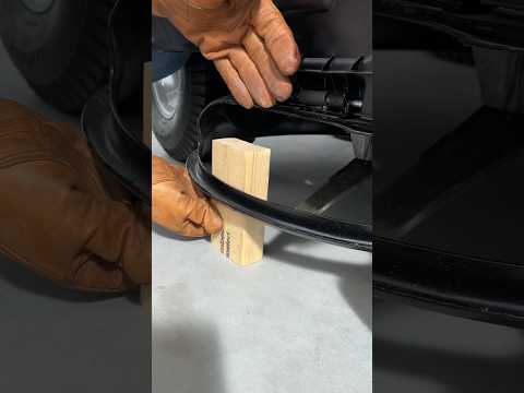 Need to check the level without hunting down the old ruler? Just grab a simple wood block. #mower