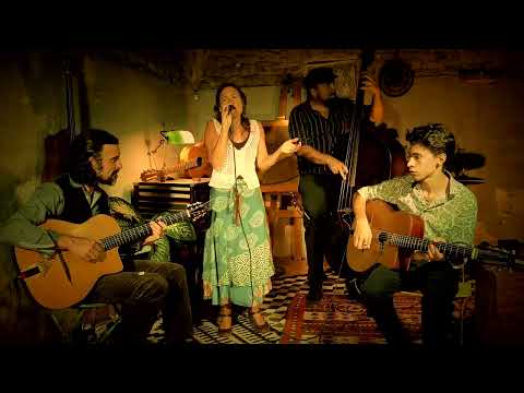 During Family Band - Chega de Saudade