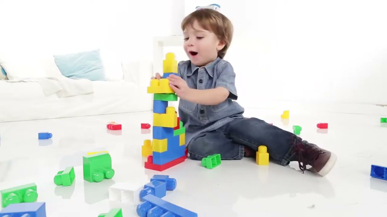 Építőkocka szett 60db-os - Mega Bloks videó