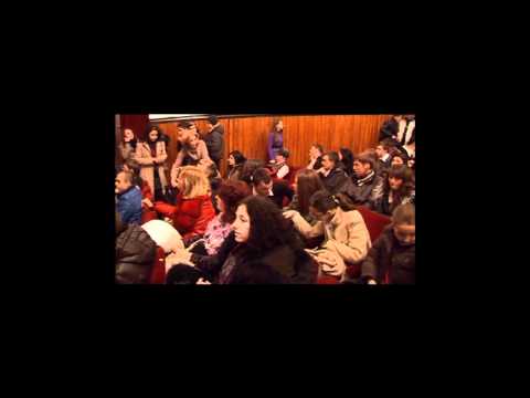 Balul Bobocilor 2010 Colegiul Andronic Motrescu (part 1)