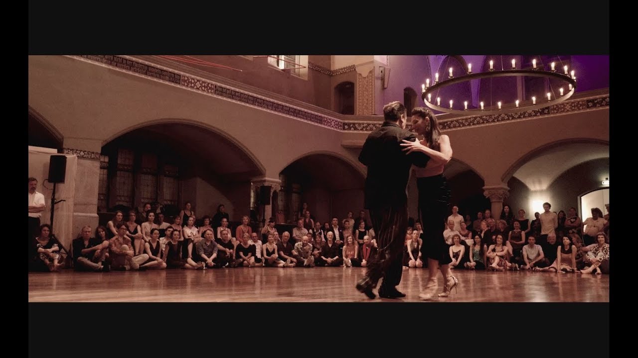 Mariano “Chicho” Frumboli & Moira Castellano - Milonga del 900 - Tango exhibition by Sivis’Art