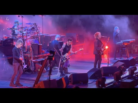 The Cure - A Thousand Hours / At Night - 05/10/2023 - New Orleans, LA @ Smoothie King Center