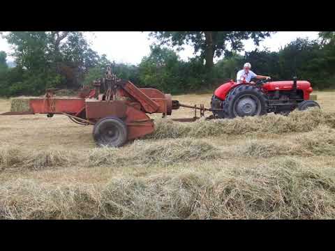 Massey Ferguson 703 baling 2018.