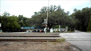 preview picture of video 'CSXT Damaged Railroad Crossing Gate And Light  Malfunction'
