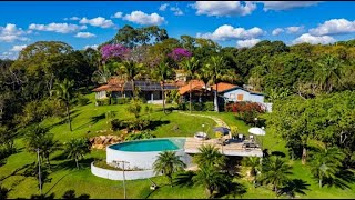 UM PARAÍSO A VENDA COM 3 CASAS NA BEIRA DA REPRESA